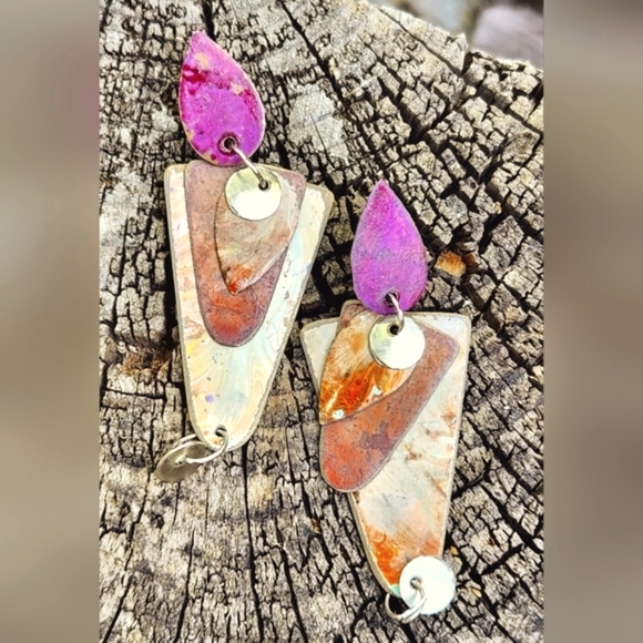 Lightweight Boho Dangle Earrings - Picture 2 of 3